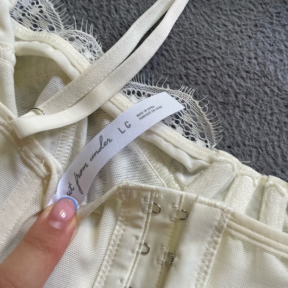 Urban Outfitters Out from under Modern lace corset cream/white - Picture 12 of 12